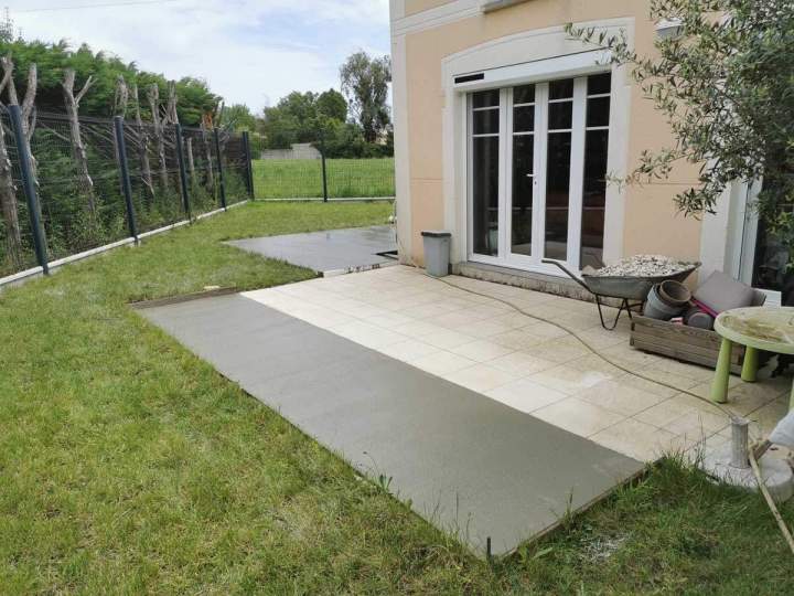 Pose de revêtement en pierre Près de Bordeaux